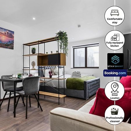 Stylish Studio Apt By Stay Smart Short Lets & Serviced Accommodation Woodstock With Free Wifi London Eksteriør bilde