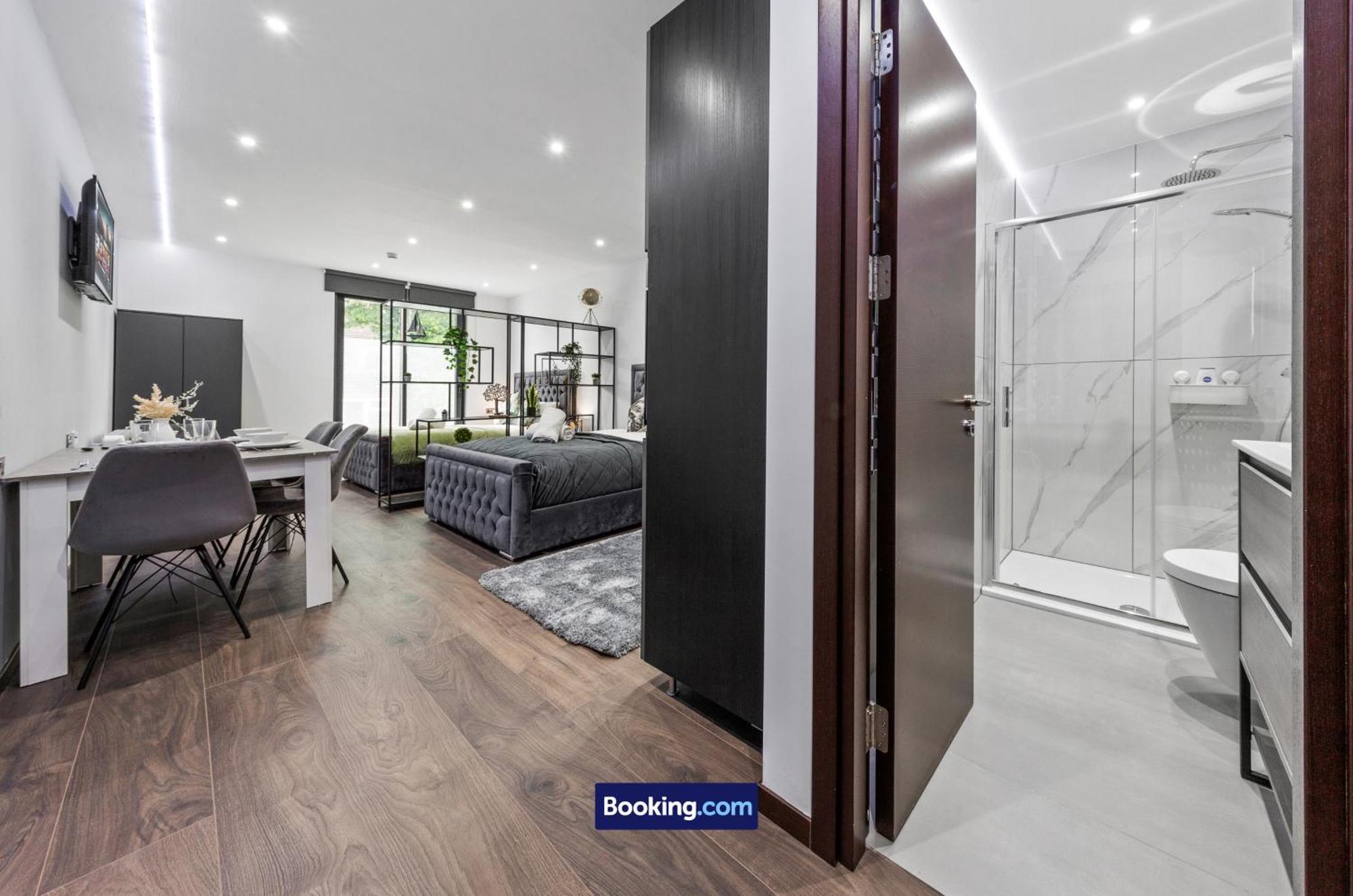 Stylish Studio Apt By Stay Smart Short Lets & Serviced Accommodation Woodstock With Free Wifi London Eksteriør bilde