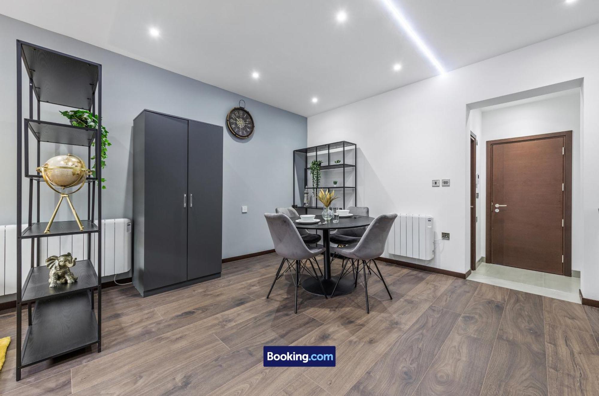Stylish Studio Apt By Stay Smart Short Lets & Serviced Accommodation Woodstock With Free Wifi London Eksteriør bilde